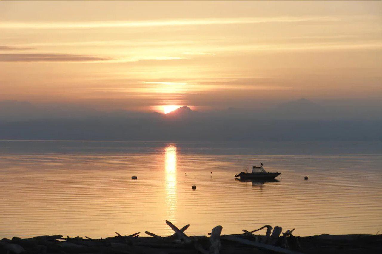 Camano Island Waterfront Vacation Rental Экстерьер фото